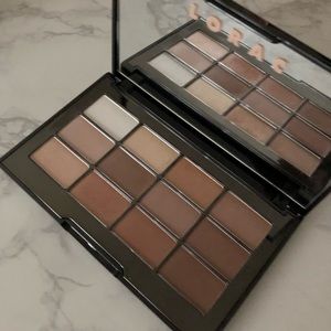 Lorac Nude Necessities palette